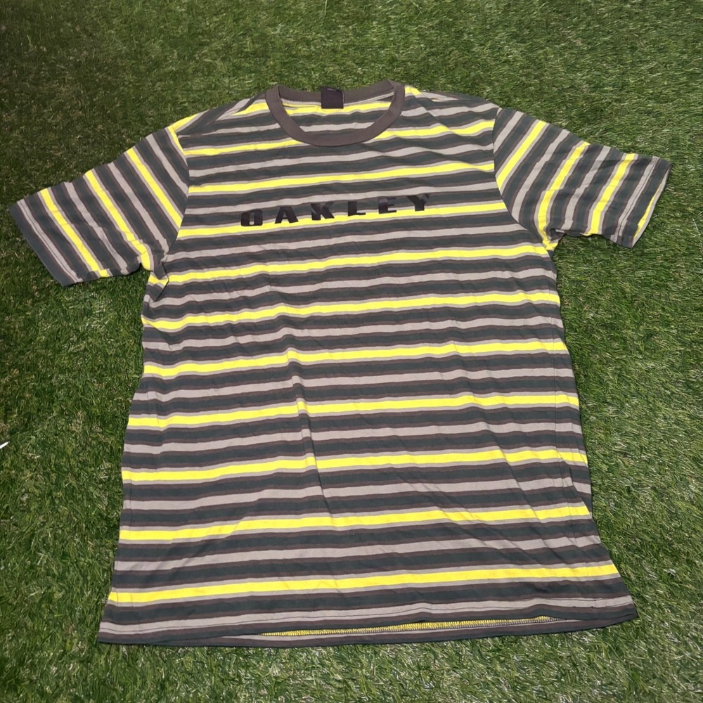 Oakley Custom Fit Striped T-Shirt Mens XL Grey Yellow Short Sleeve Logo Tee